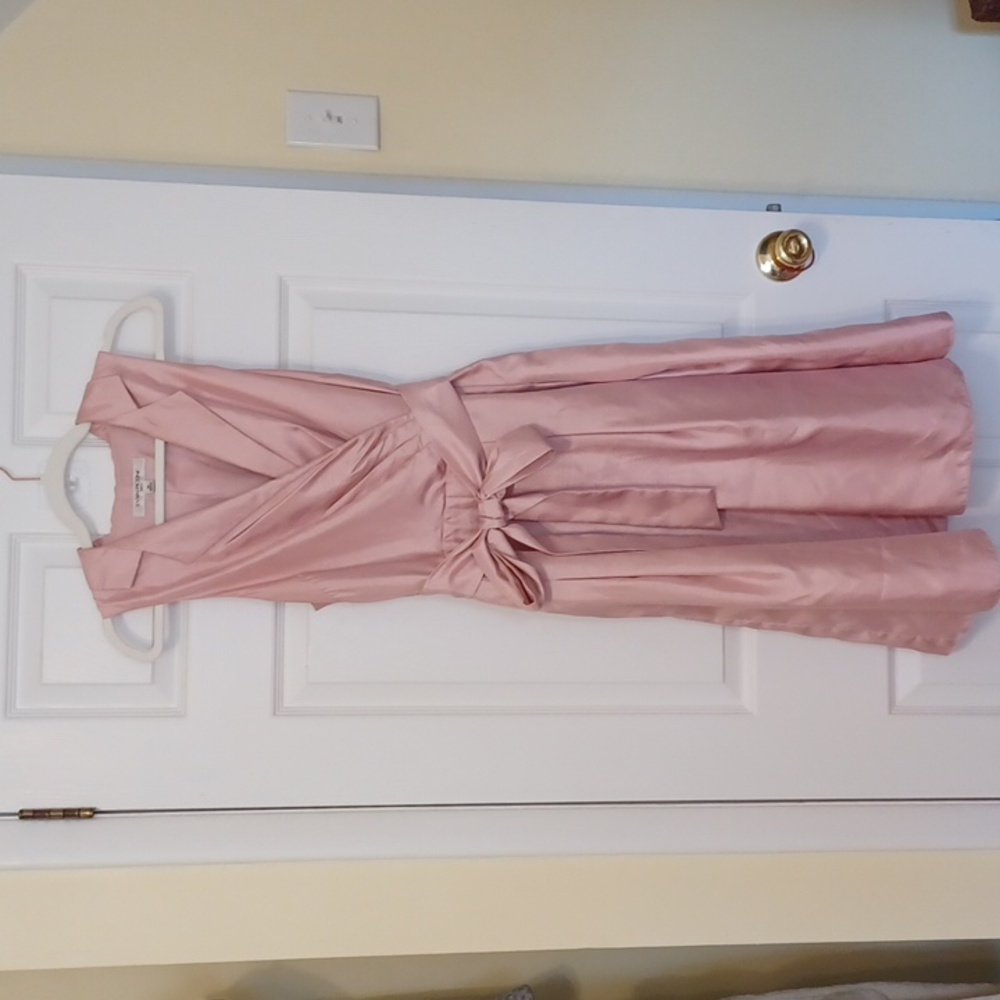 Evan Picone sz 14, pale peach, silk like, fit & flare,midi,formal dress,